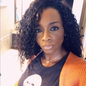 Meet your Posher, Daphne